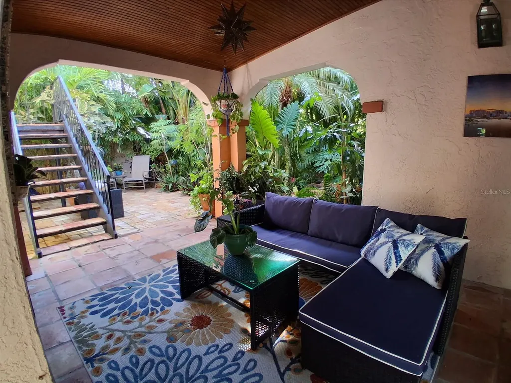 451 Woodland Drive Sarasota FL 34234