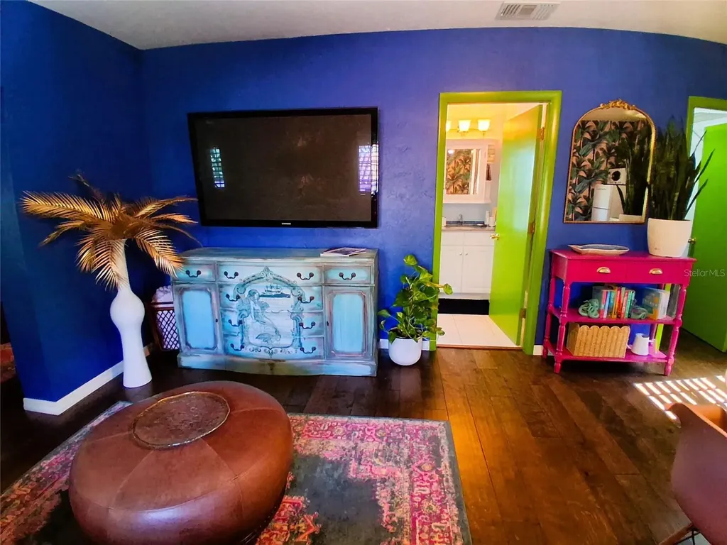 451 Woodland Drive Sarasota FL 34234
