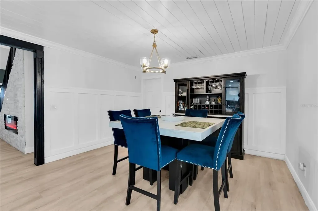 1901 Landside Drive Valrico FL 33594