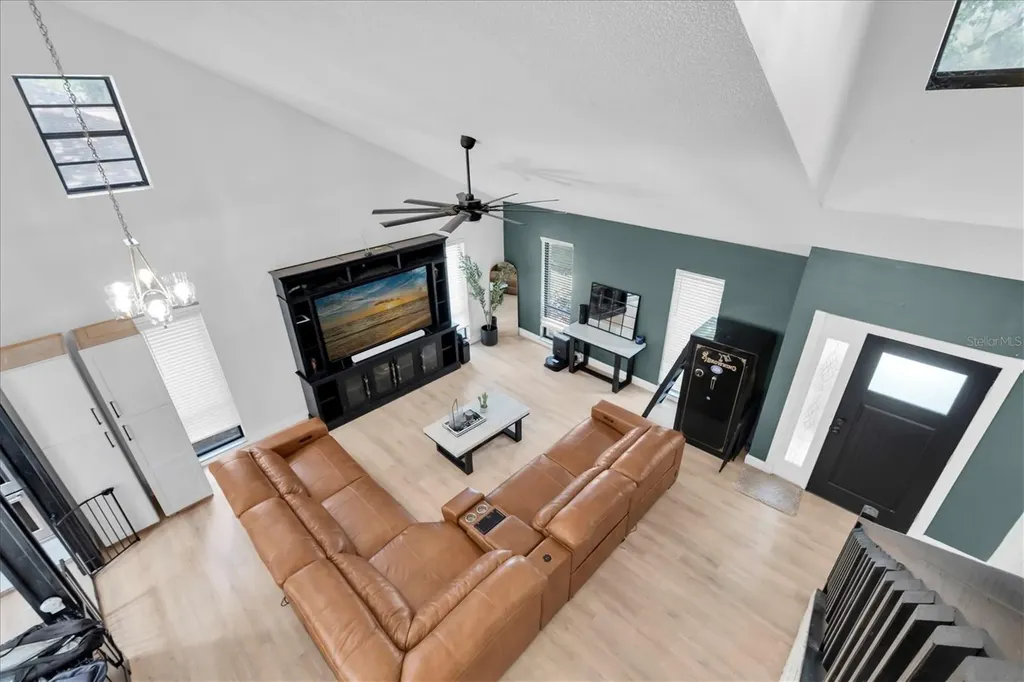 1901 Landside Drive Valrico FL 33594