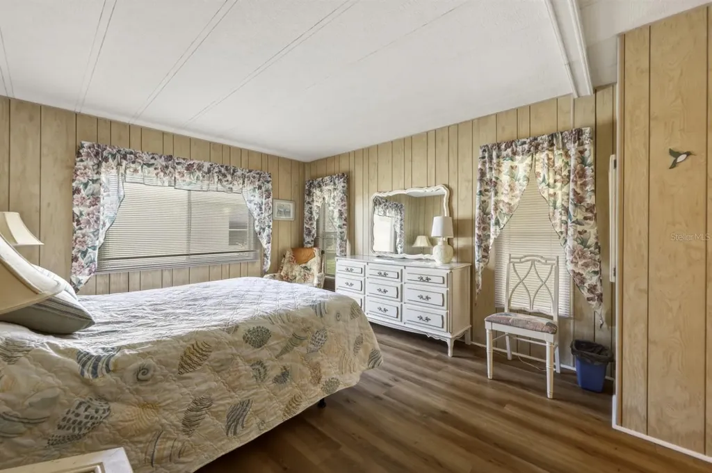 2100 Kings Highway Port Charlotte FL 33980