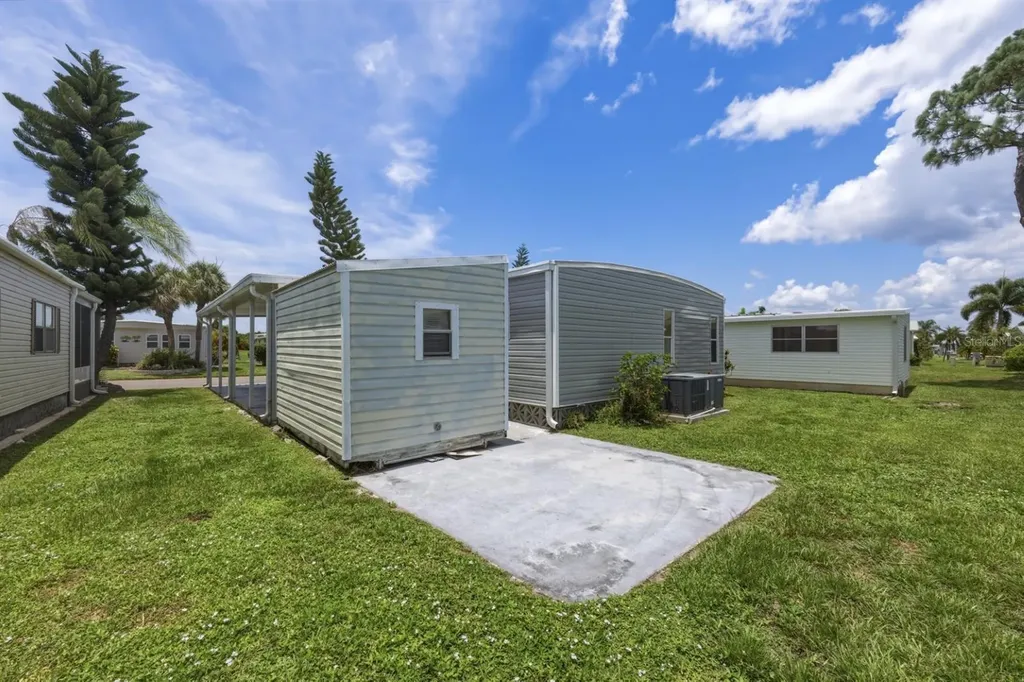 2100 Kings Highway Port Charlotte FL 33980