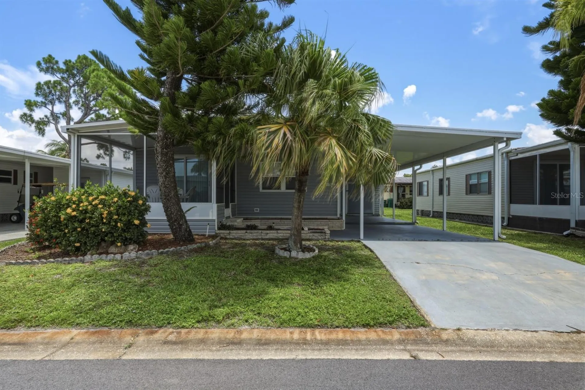 2100 Kings Highway Port Charlotte FL 33980