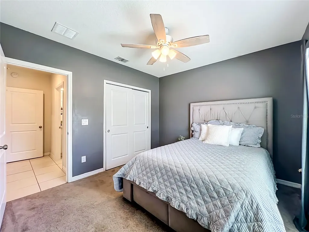 405 Kestrel Drive Groveland FL 34736