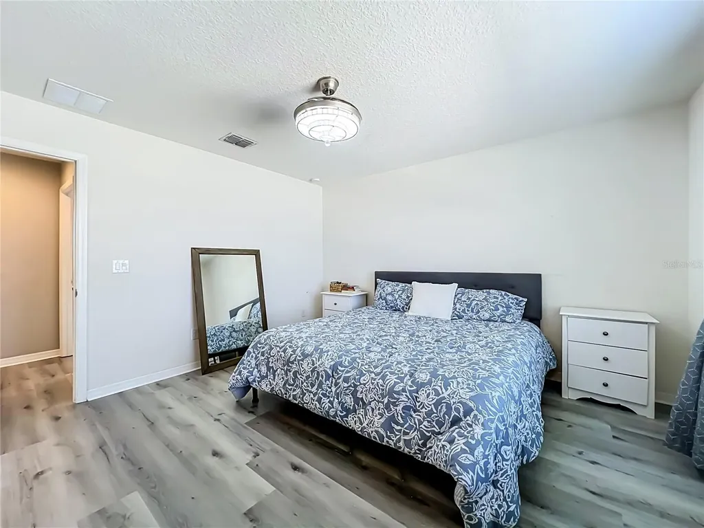 405 Kestrel Drive Groveland FL 34736