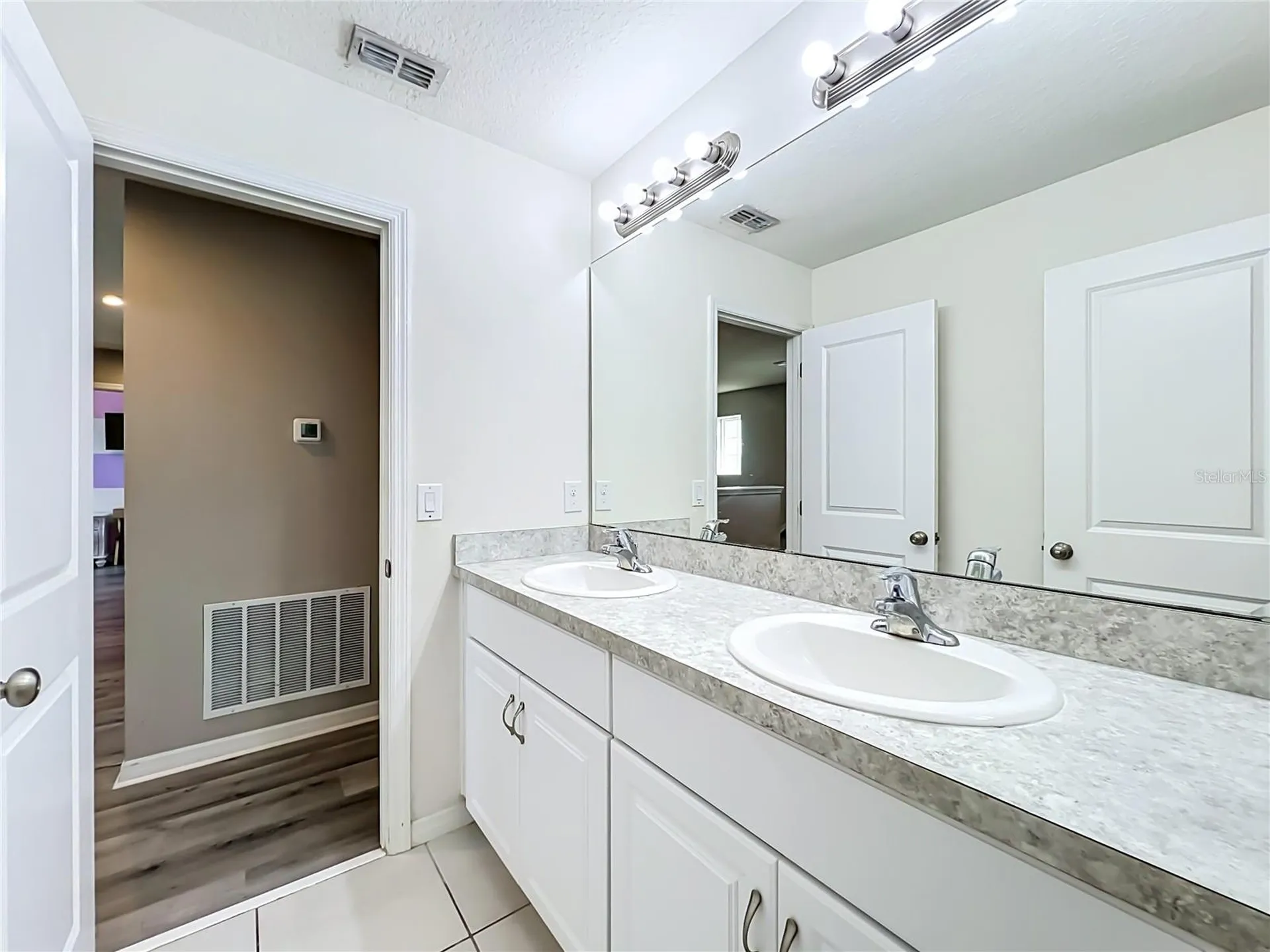 405 Kestrel Drive Groveland FL 34736