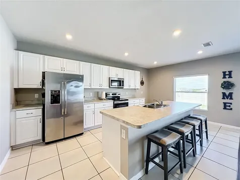405 Kestrel Drive Groveland FL 34736