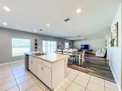 405 Kestrel Drive Groveland FL 34736