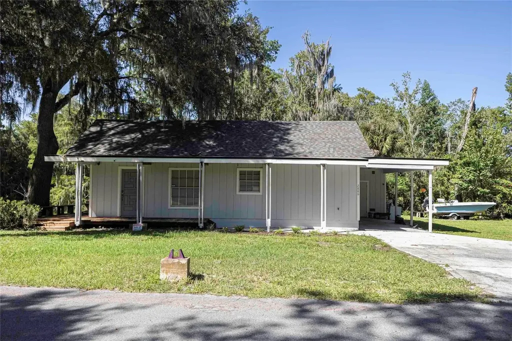 2886 N C 470 Lake Panasoffkee FL 33538