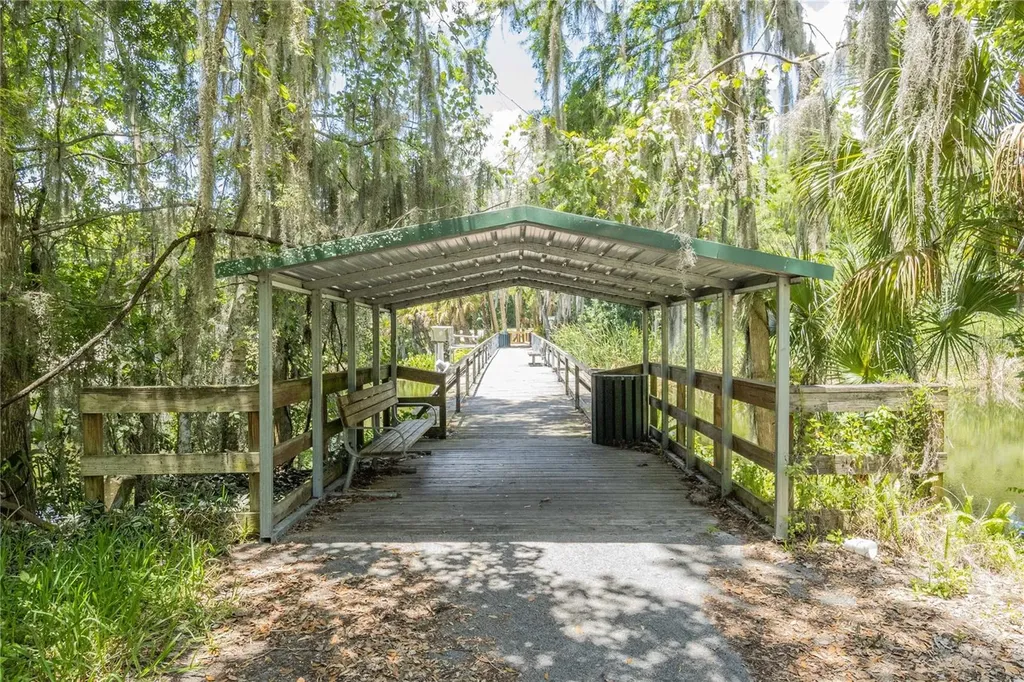 2886 N C 470 Lake Panasoffkee FL 33538