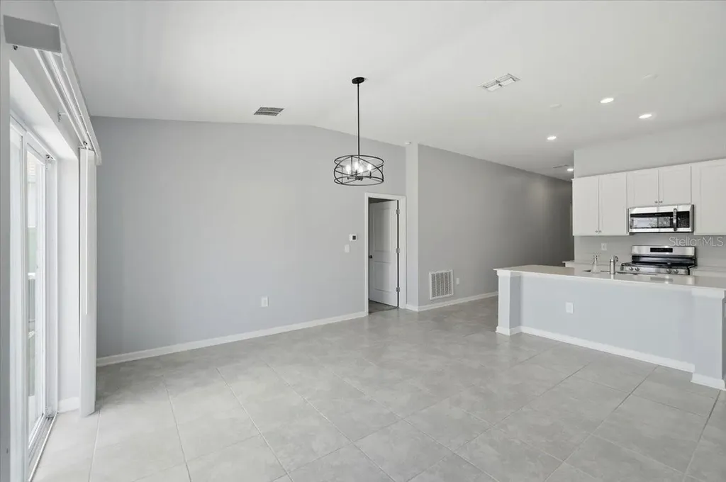 1033 Holden Way Eagle Lake FL 33839