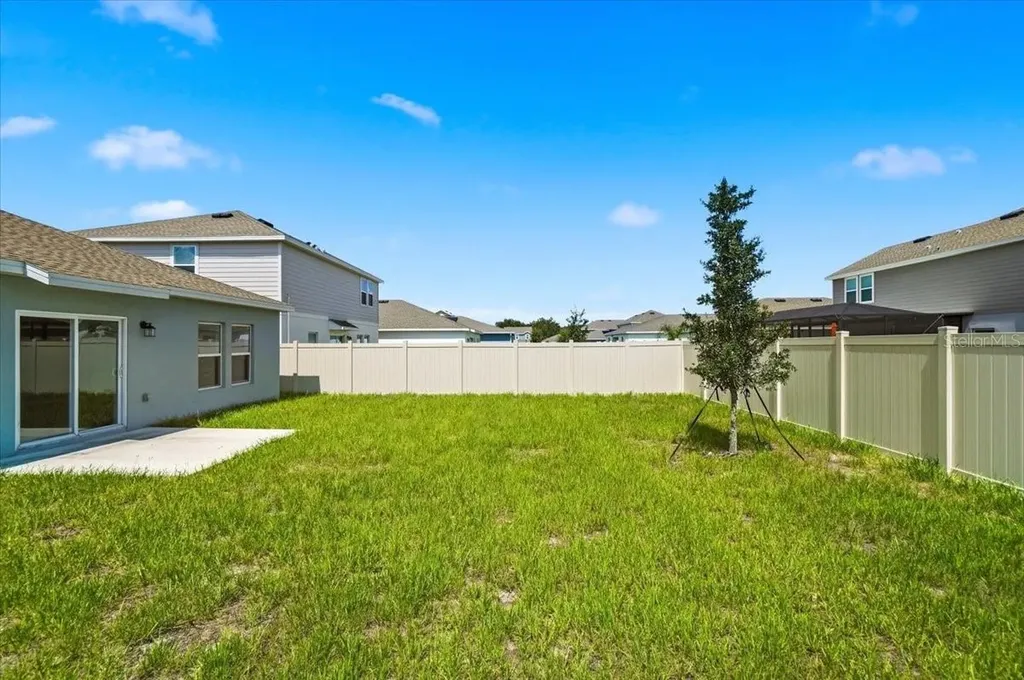 1033 Holden Way Eagle Lake FL 33839