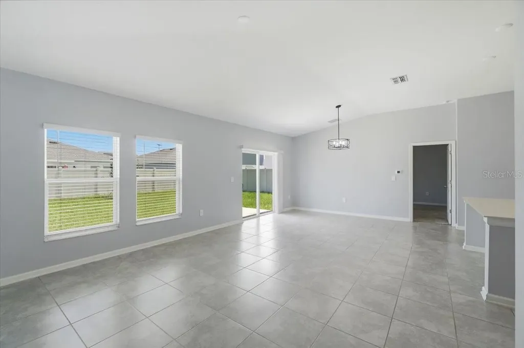 1033 Holden Way Eagle Lake FL 33839