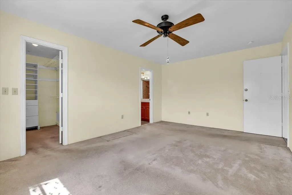 5012 Palm Aire Drive Sarasota FL 34243