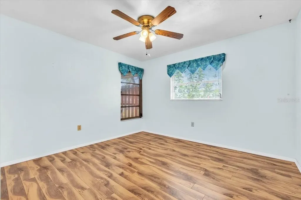 5012 Palm Aire Drive Sarasota FL 34243