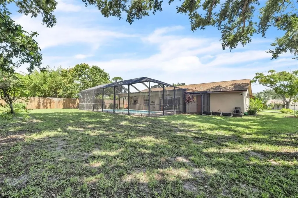 5012 Palm Aire Drive Sarasota FL 34243
