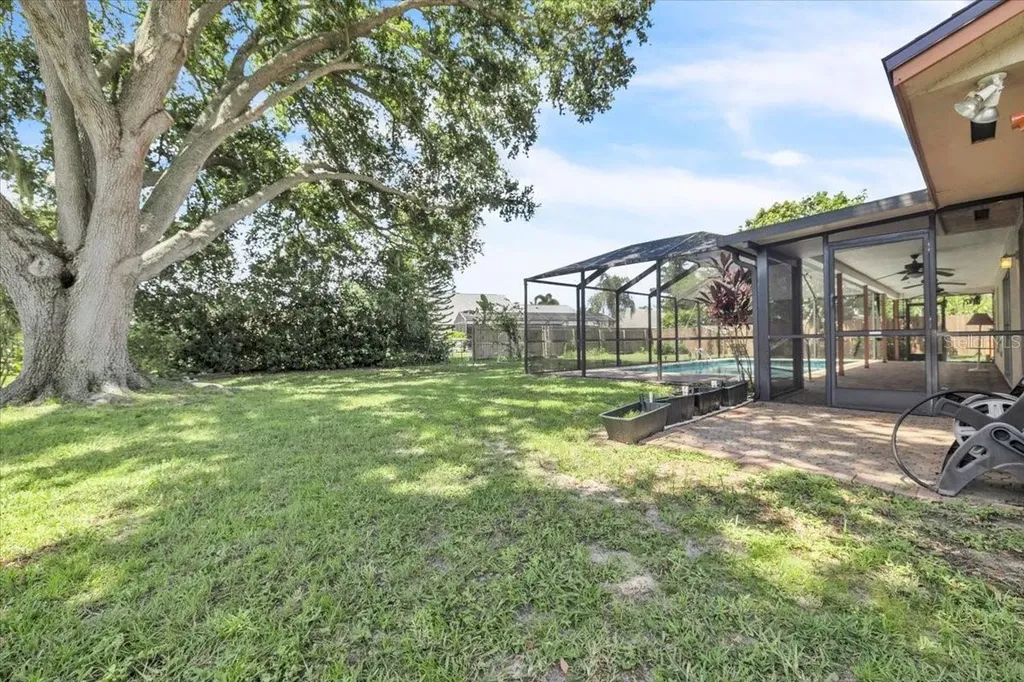 5012 Palm Aire Drive Sarasota FL 34243