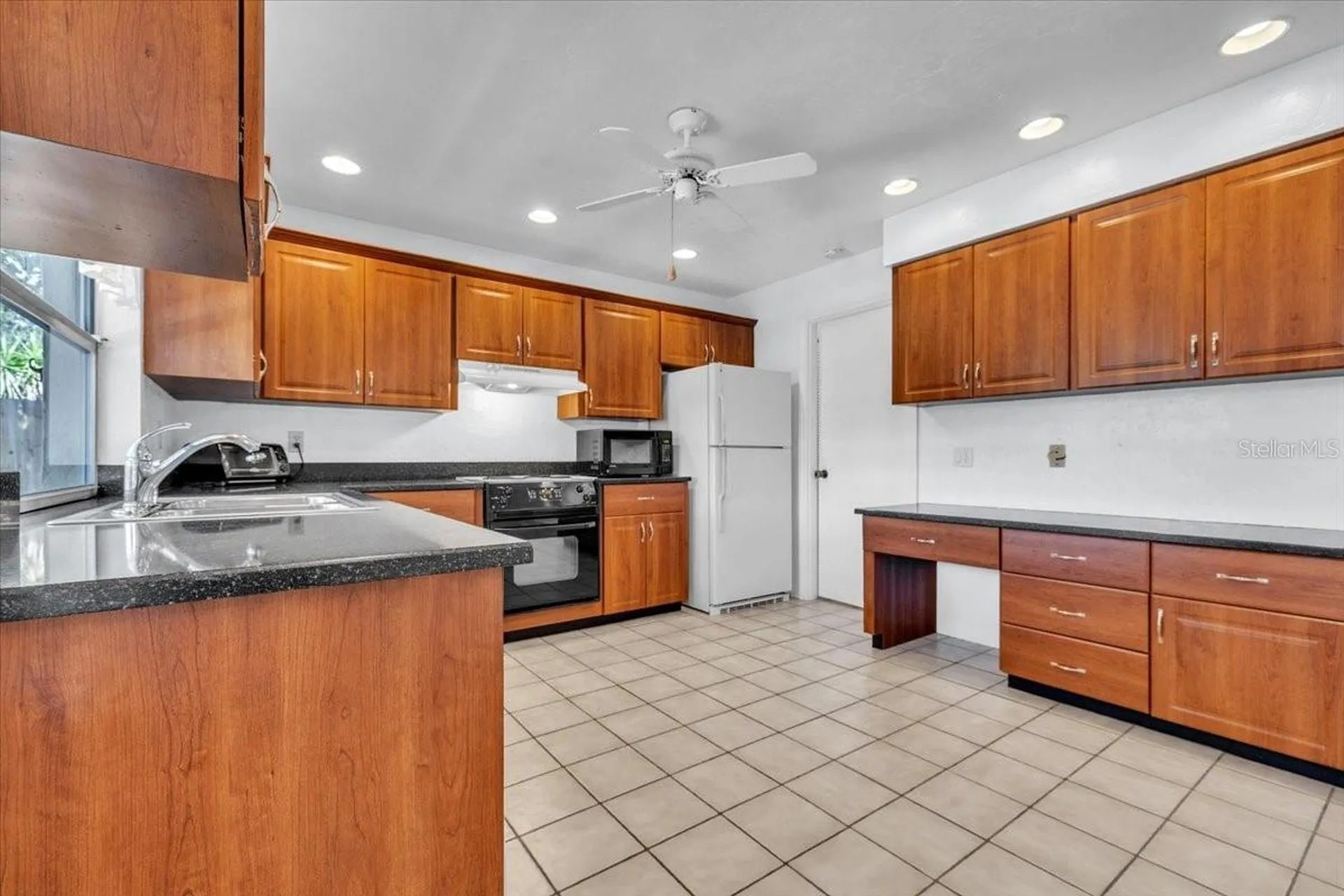 5012 Palm Aire Drive Sarasota FL 34243