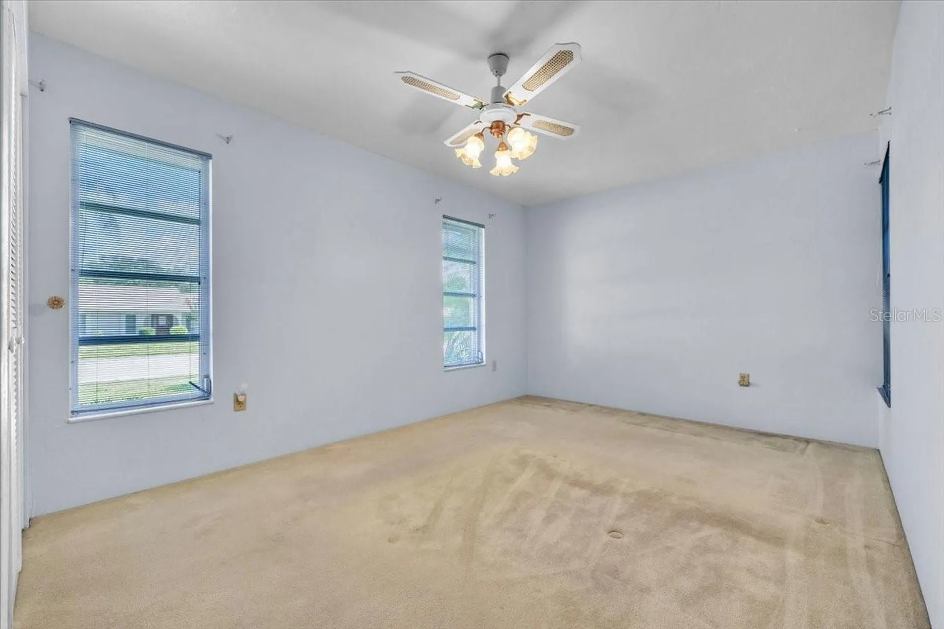 5012 Palm Aire Drive Sarasota FL 34243