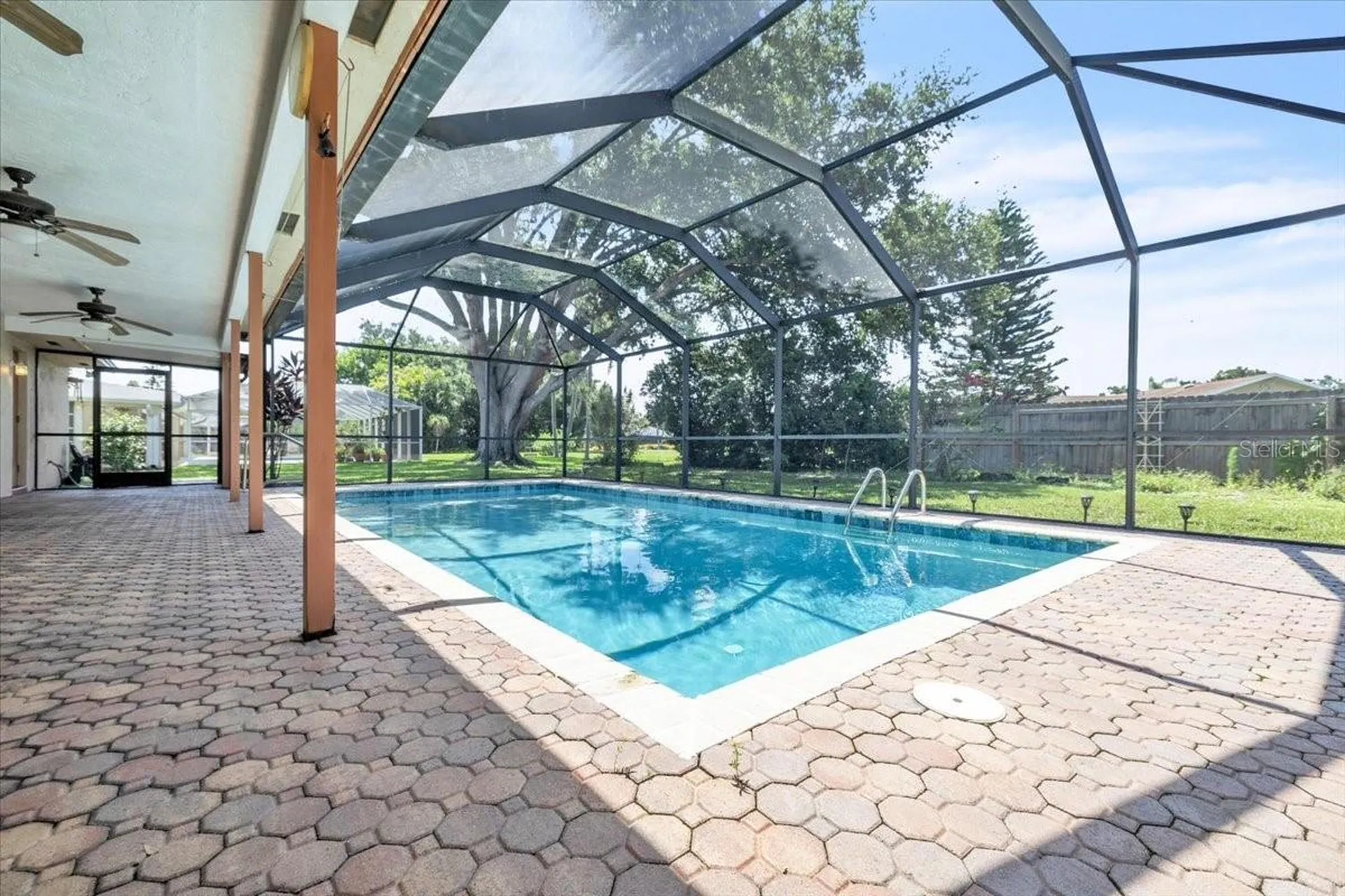 5012 Palm Aire Drive Sarasota FL 34243