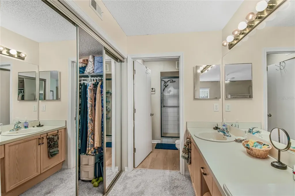 2586 Pine Cove Lane Clearwater FL 33761