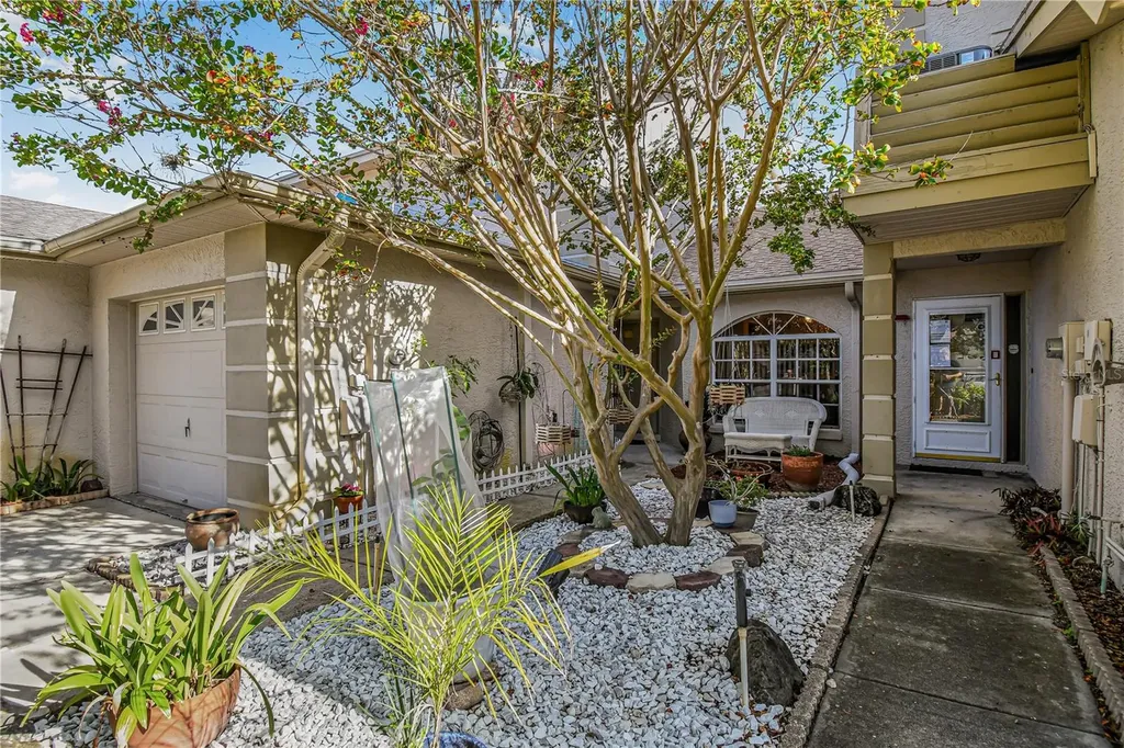 2586 Pine Cove Lane Clearwater FL 33761