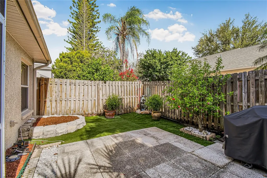 2586 Pine Cove Lane Clearwater FL 33761