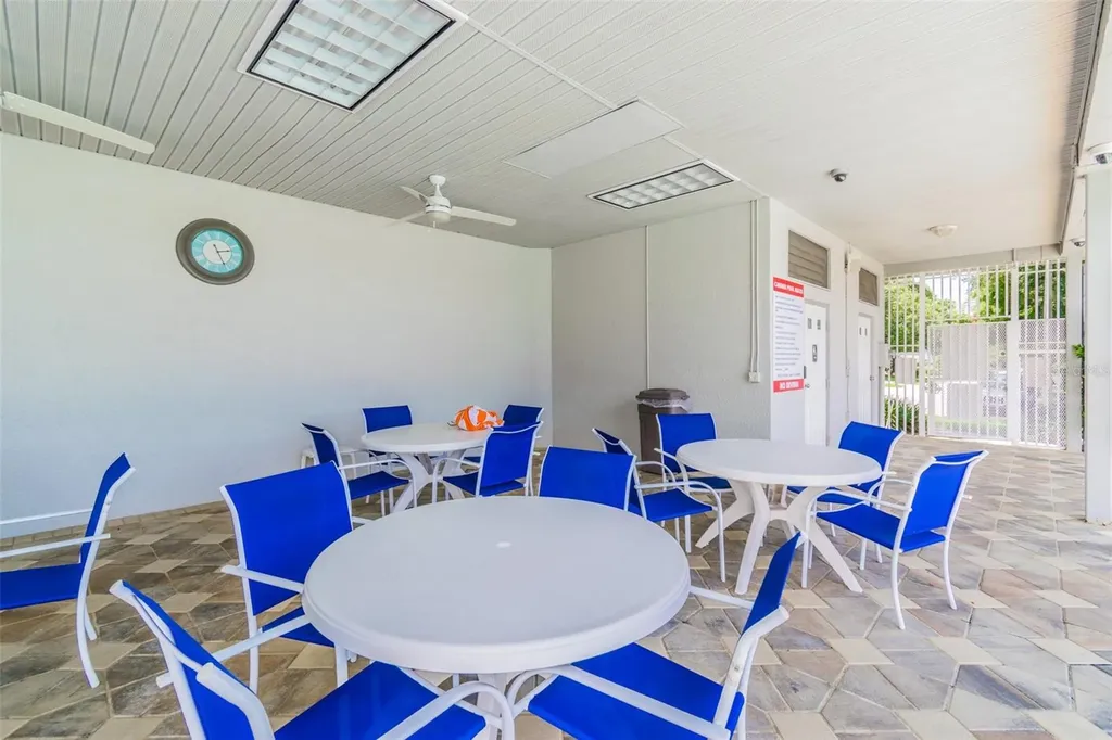 2586 Pine Cove Lane Clearwater FL 33761