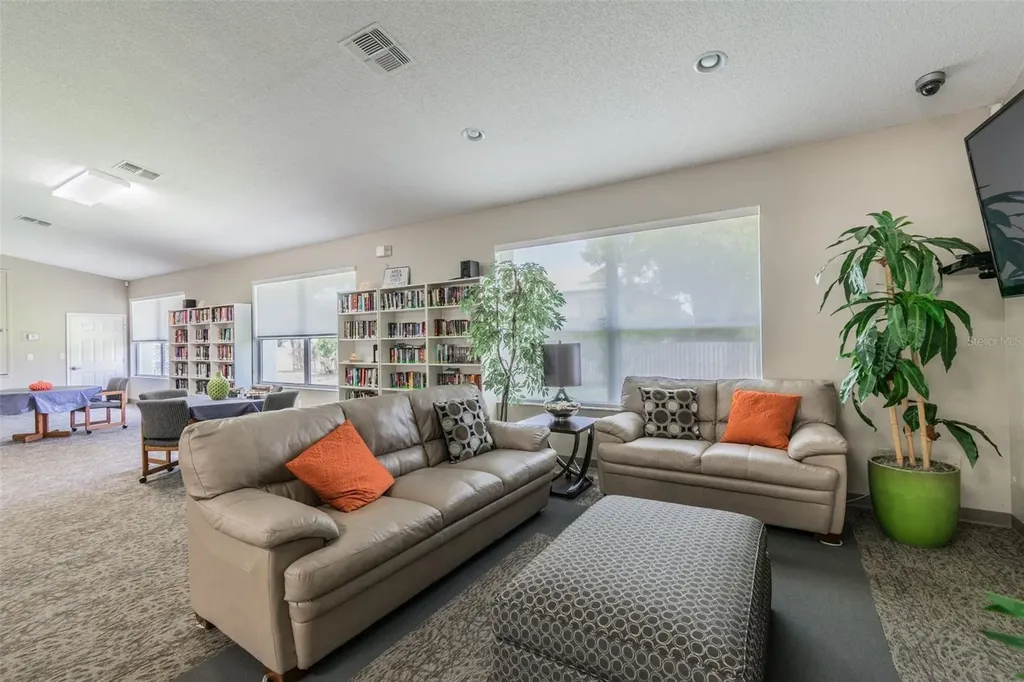 2586 Pine Cove Lane Clearwater FL 33761