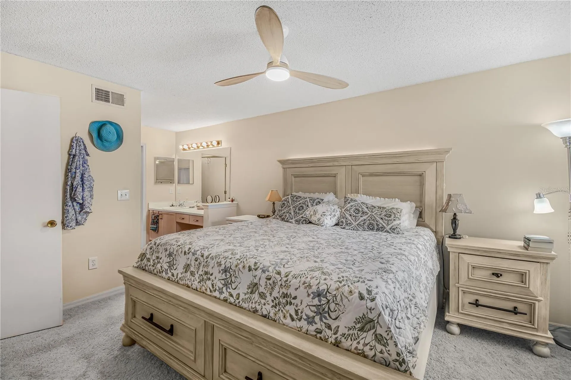 2586 Pine Cove Lane Clearwater FL 33761