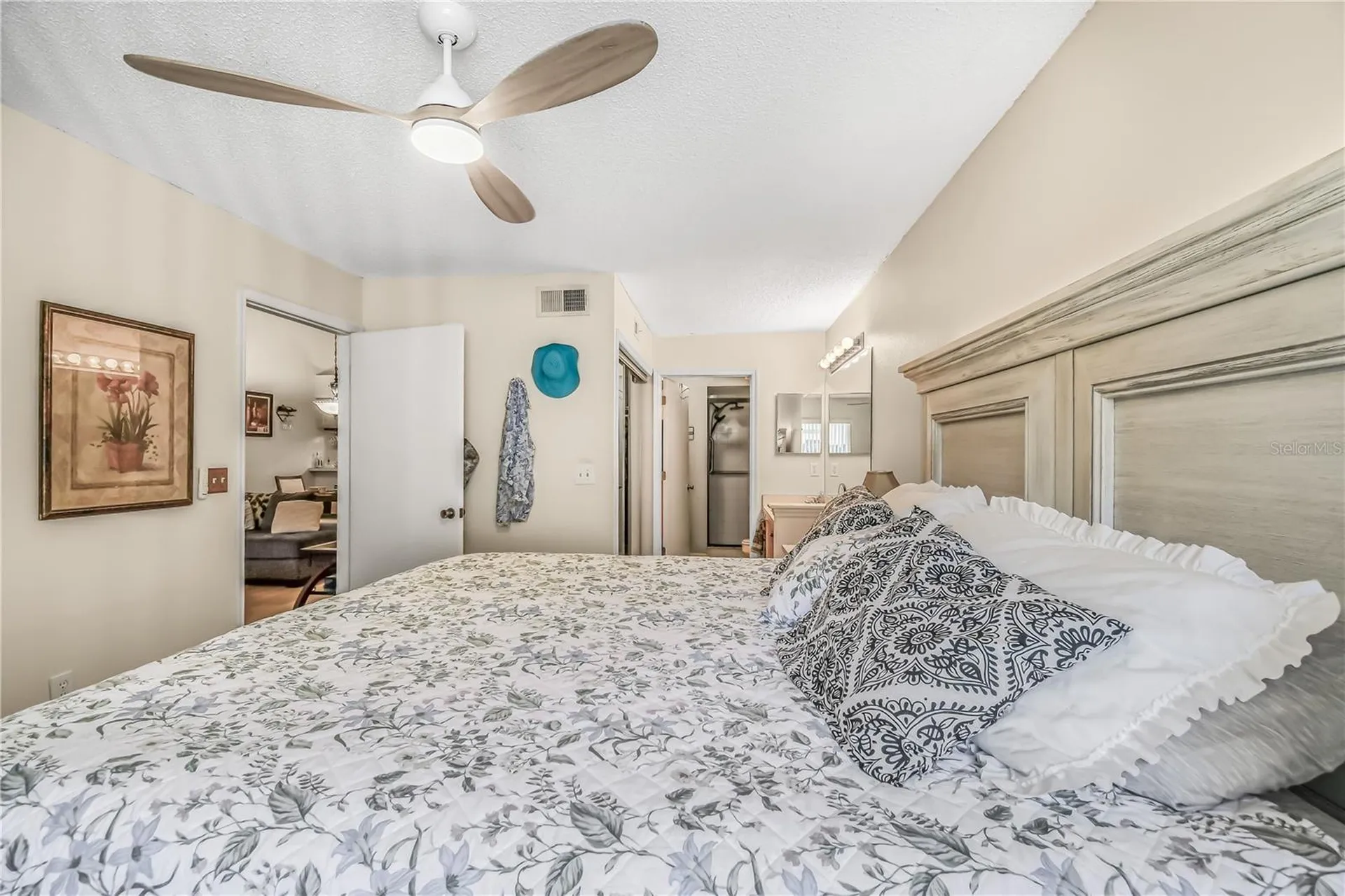 2586 Pine Cove Lane Clearwater FL 33761