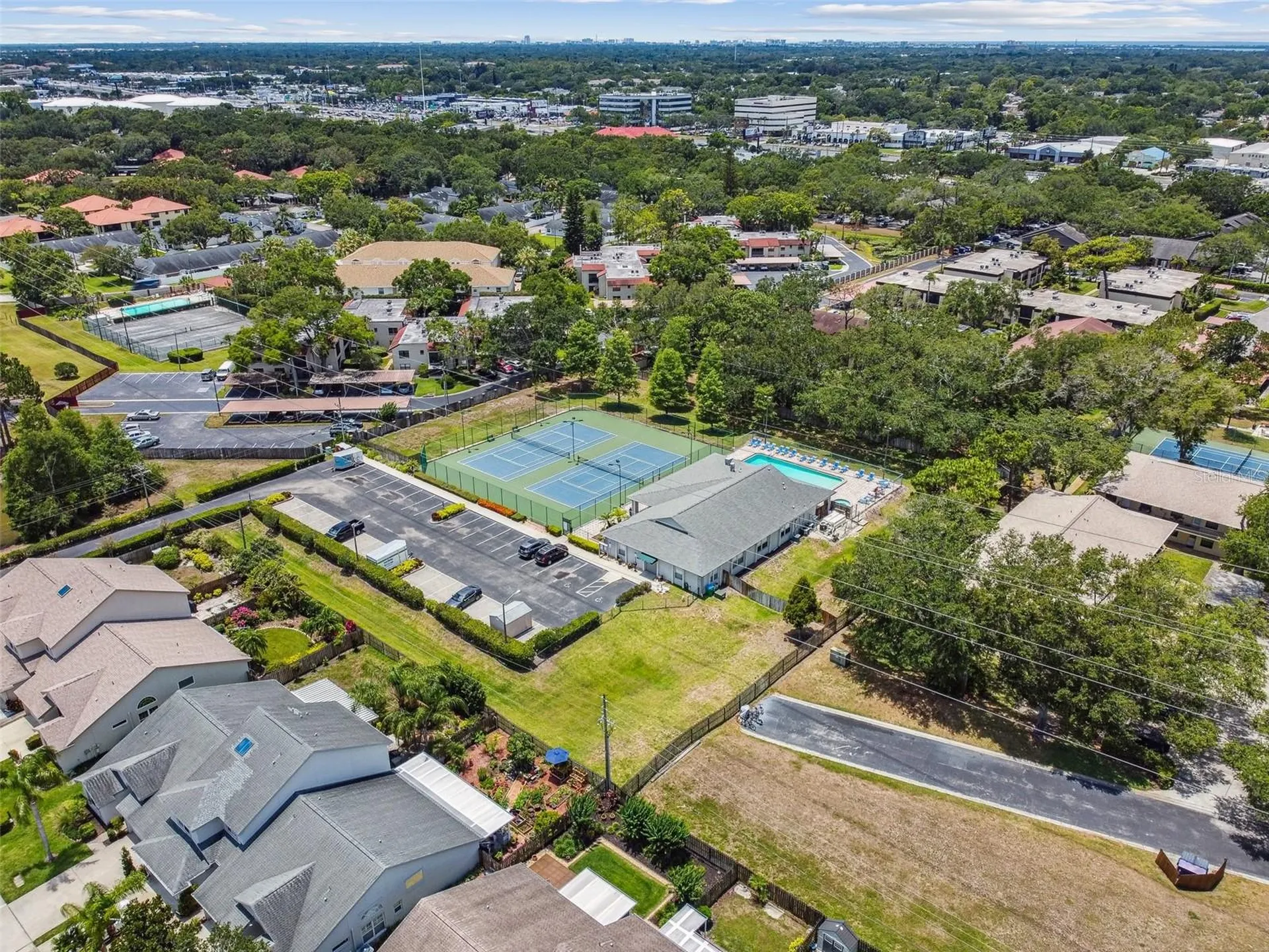 2586 Pine Cove Lane Clearwater FL 33761