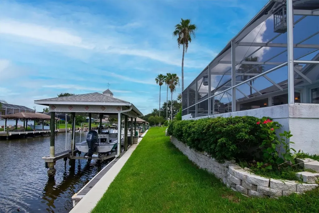 12 Cloverdale Court S Palm Coast FL 32137
