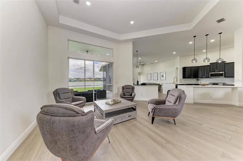 6988 74th Street Circle E Bradenton FL 34203