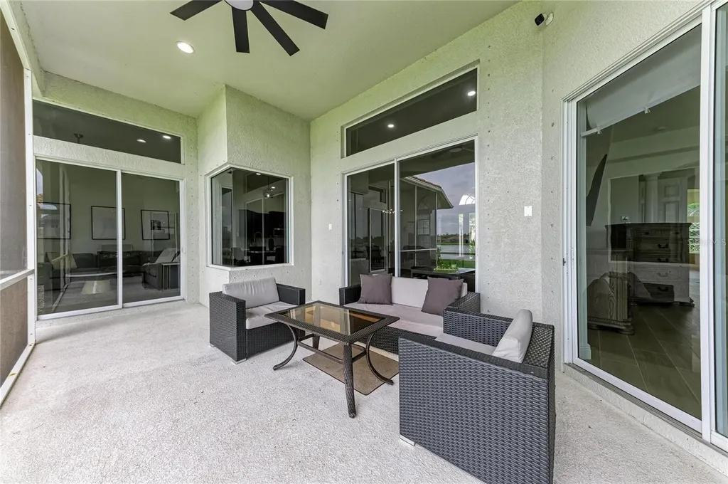 6988 74th Street Circle E Bradenton FL 34203