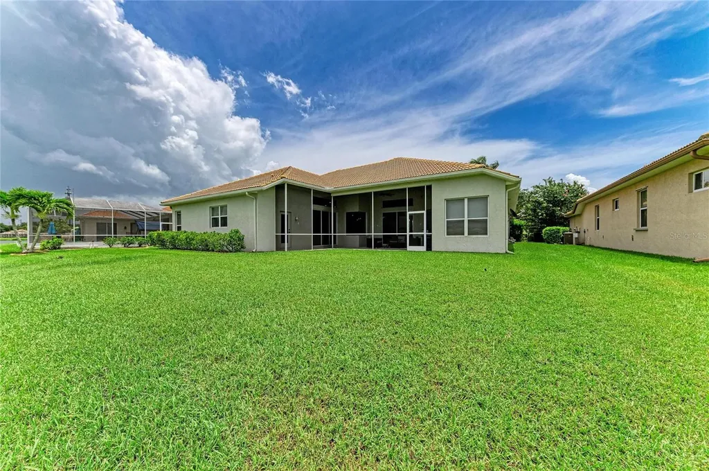 6988 74th Street Circle E Bradenton FL 34203