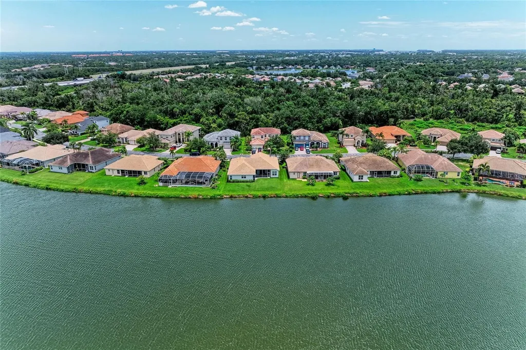 6988 74th Street Circle E Bradenton FL 34203