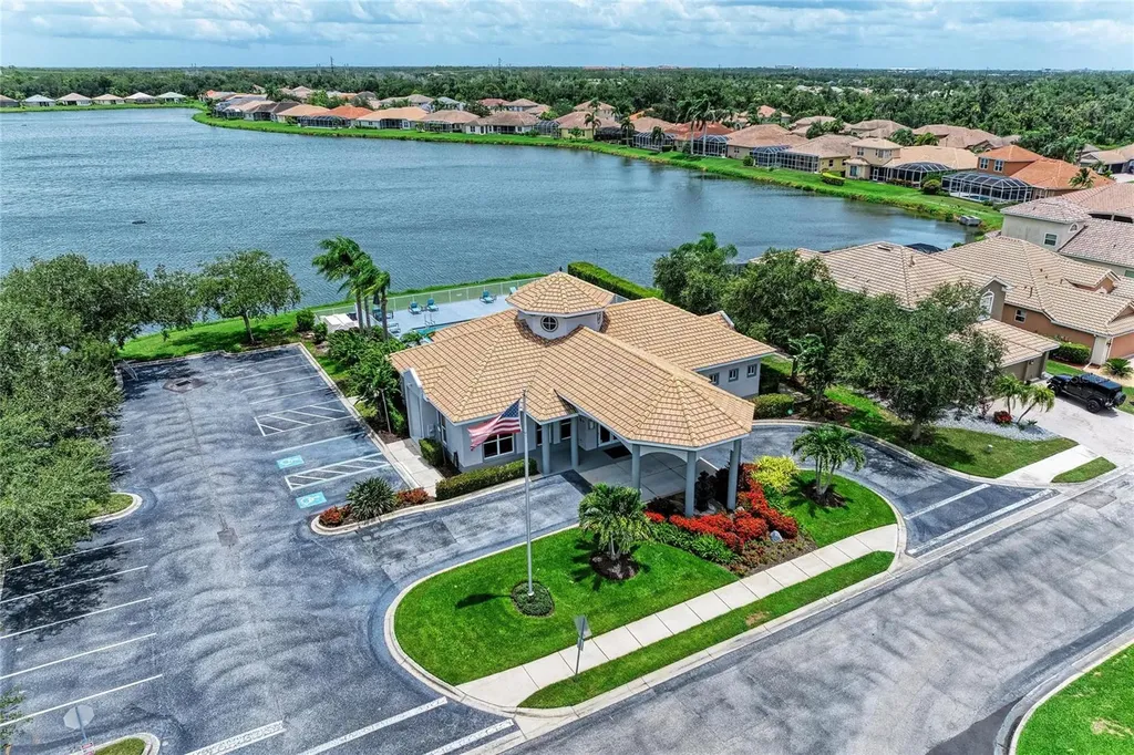 6988 74th Street Circle E Bradenton FL 34203