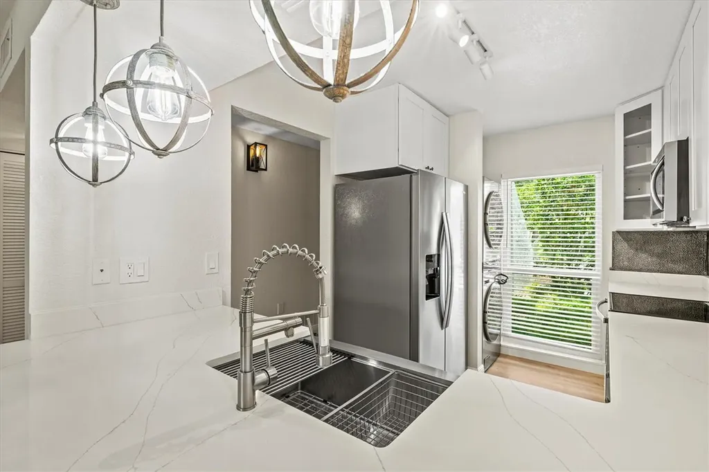 3053 Taywood Meadows Sarasota FL 34235