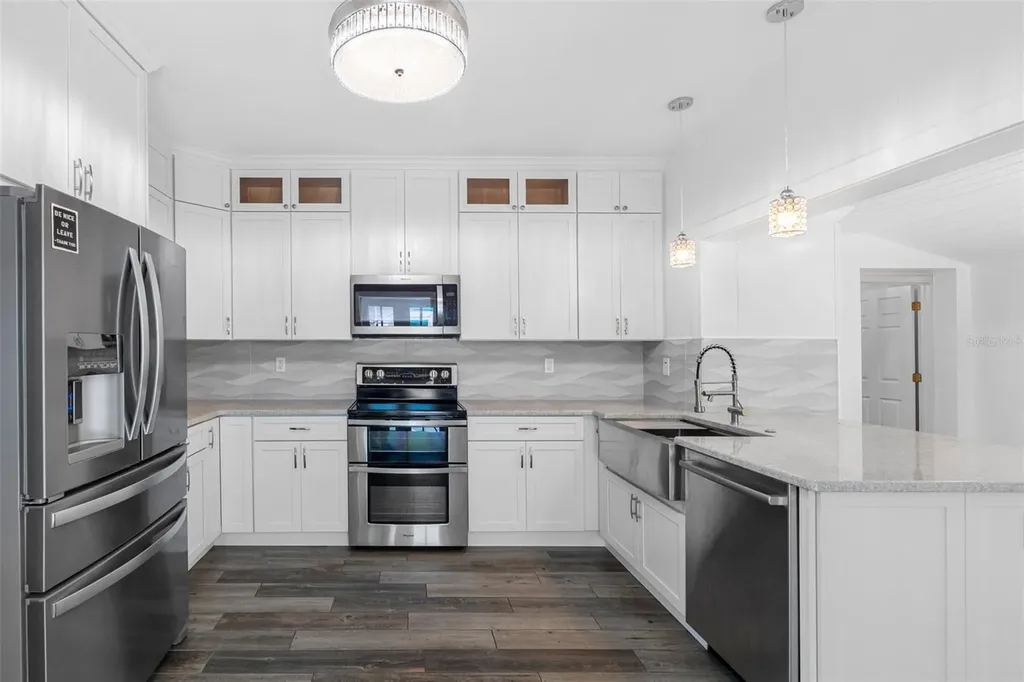 641 Wilkie Street Dunedin FL 34698