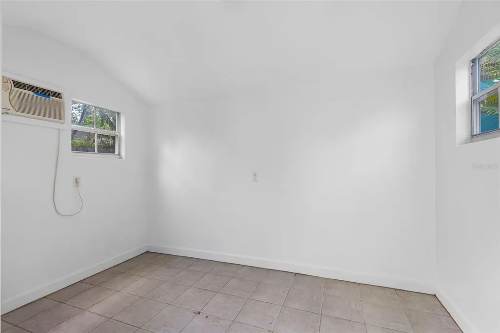 641 Wilkie Street Dunedin FL 34698