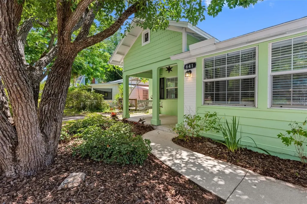 641 Wilkie Street Dunedin FL 34698