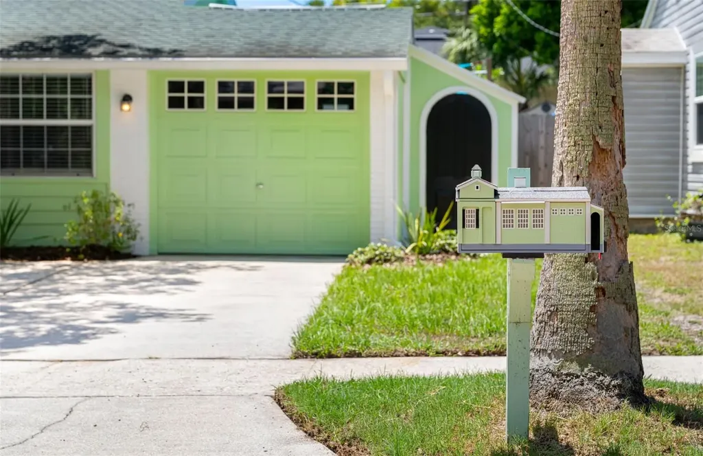 641 Wilkie Street Dunedin FL 34698