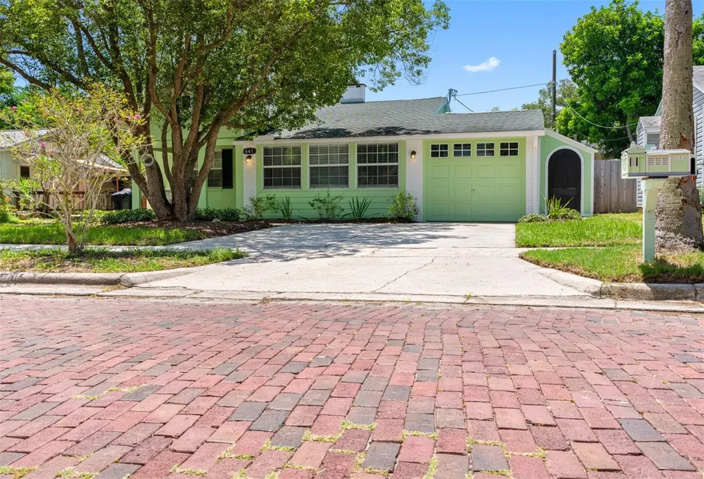 641 Wilkie Street Dunedin FL 34698