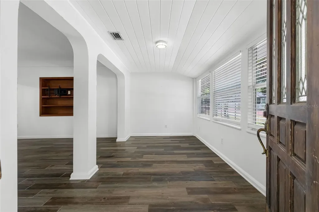 641 Wilkie Street Dunedin FL 34698