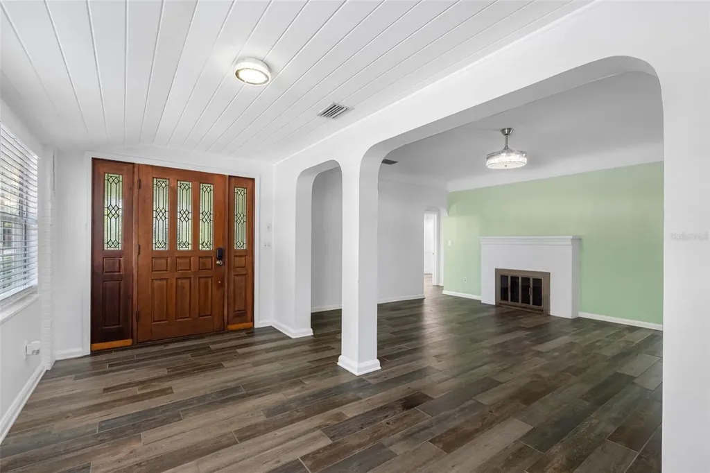 641 Wilkie Street Dunedin FL 34698