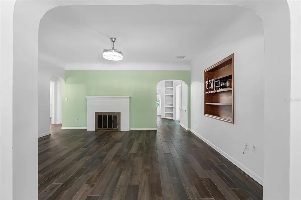 641 Wilkie Street Dunedin FL 34698