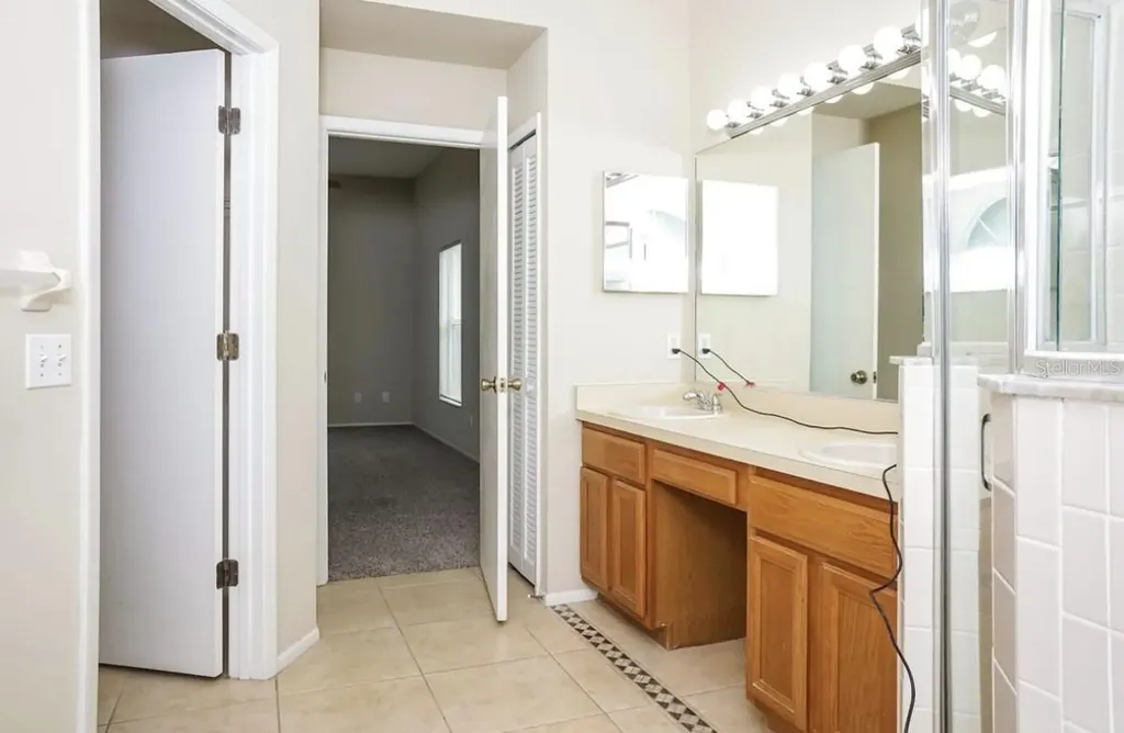 4841 14th Avenue E Bradenton FL 34208