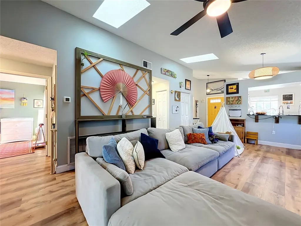 2226 Faxton Court Orlando FL 32812