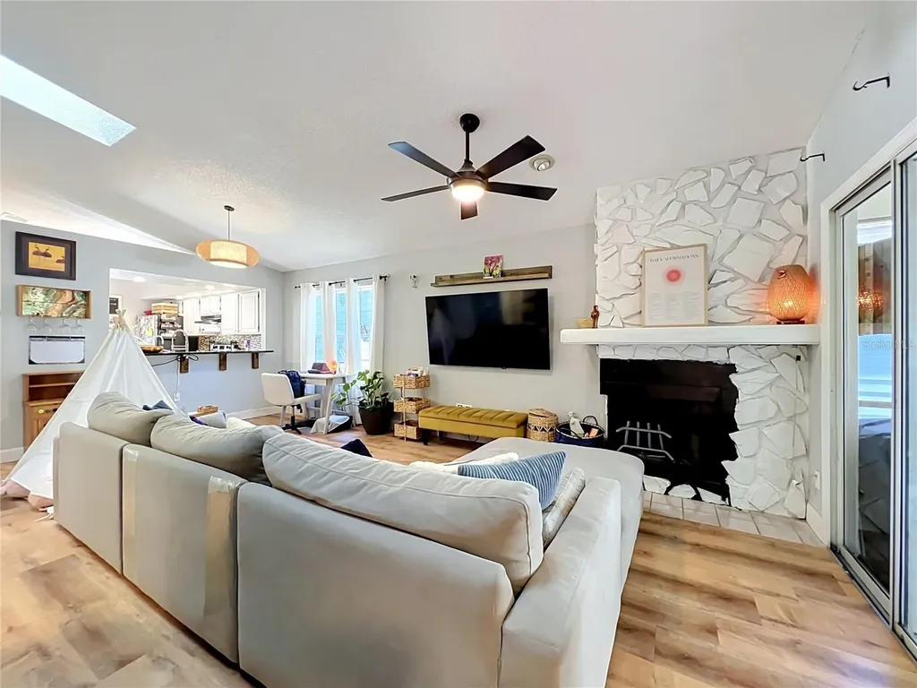 2226 Faxton Court Orlando FL 32812